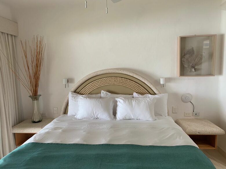 Las Villas Akumal - 3 Bedroom Oceanfront - Tulum, Mexico