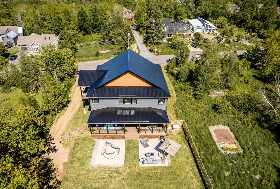 Orchard Villa Retreat - Wolfville, Canada