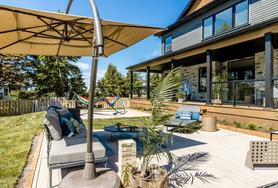 Orchard Villa Retreat - Wolfville, Canada