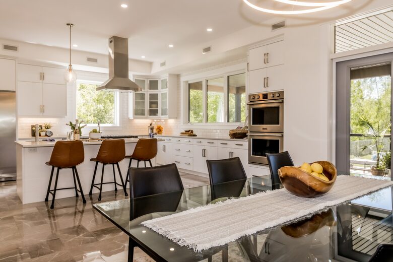 Orchard Villa Retreat - Wolfville, Canada