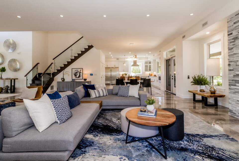 Orchard Villa Retreat - Wolfville, Canada