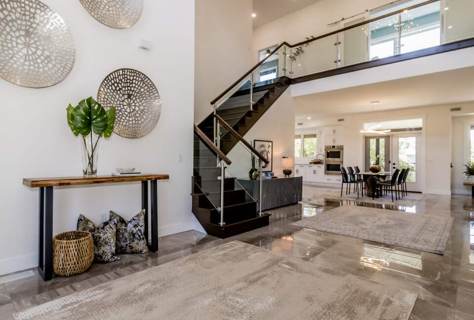 Orchard Villa Retreat - Wolfville, Canada