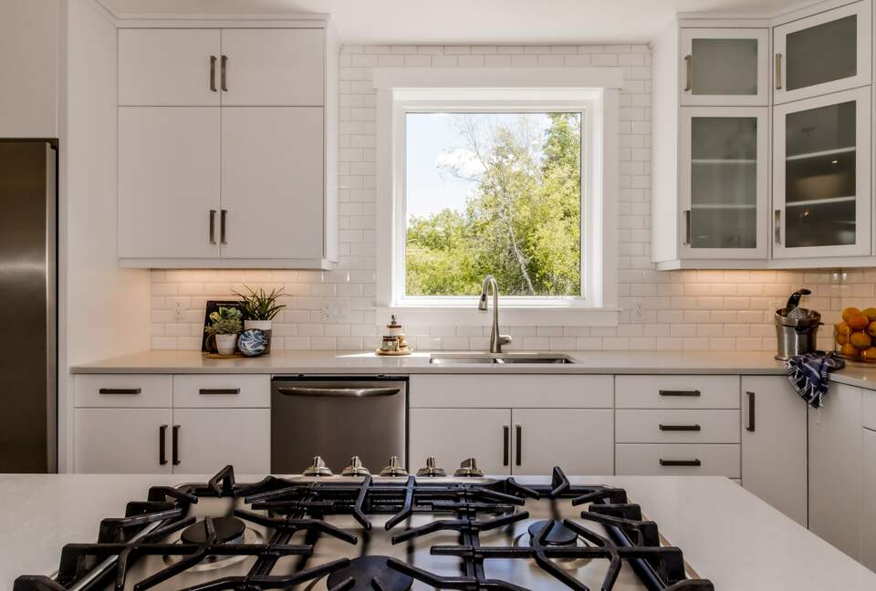 Orchard Villa Retreat - Wolfville, Canada