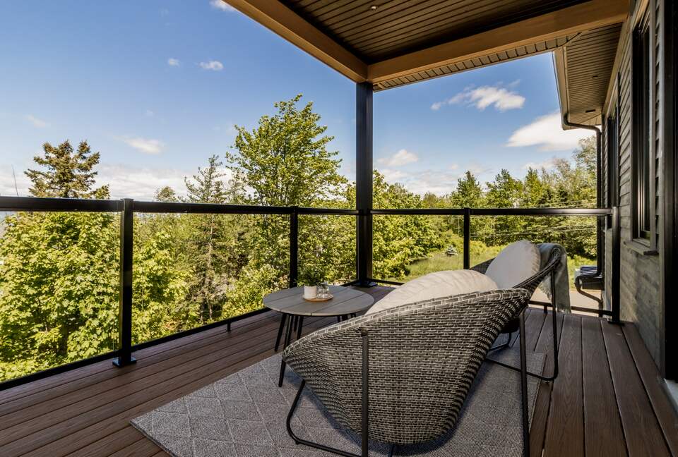 Orchard Villa Retreat - Wolfville, Canada