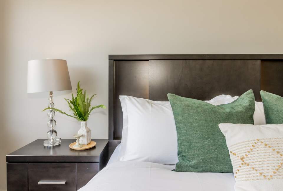 Orchard Villa Retreat - Wolfville, Canada