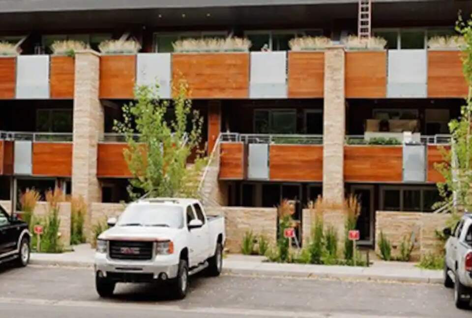 Chic, Cozy Aspen Jewel Box in Center Core - Aspen, Colorado