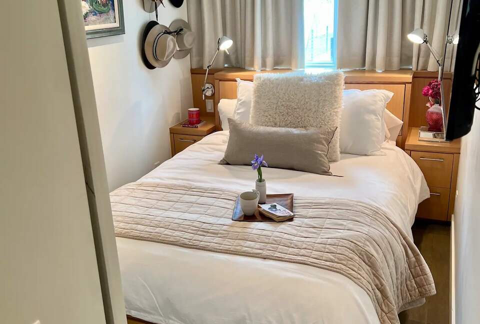 Chic, Cozy Aspen Jewel Box in Center Core - Aspen, Colorado