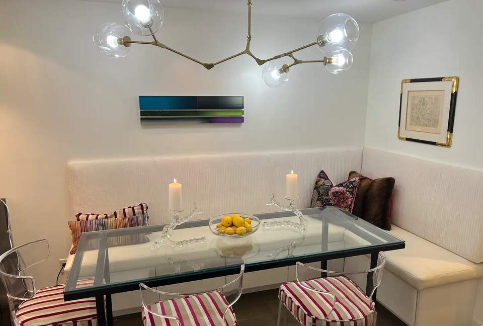 Chic, Cozy Aspen Jewel Box in Center Core - Aspen, Colorado