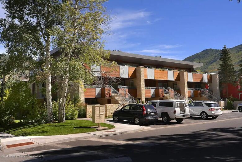 Chic, Cozy Aspen Jewel Box in Center Core - Aspen, Colorado