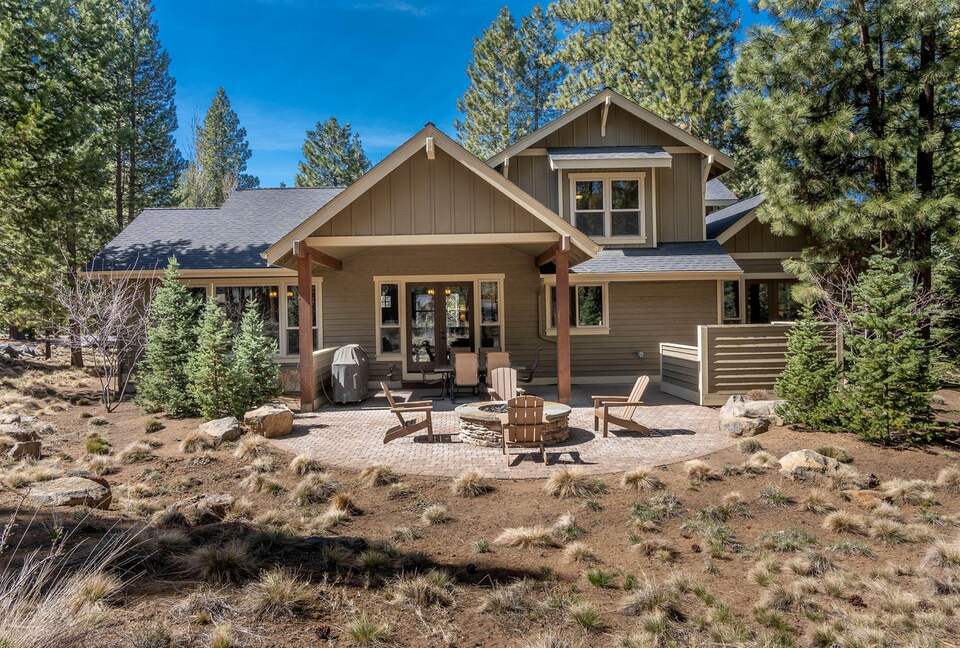 Caldera Springs Getaway - Bend, Oregon