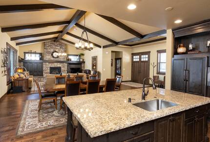 Caldera Springs Getaway - Bend, Oregon