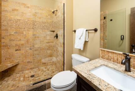 Caldera Springs Getaway - Bend, Oregon