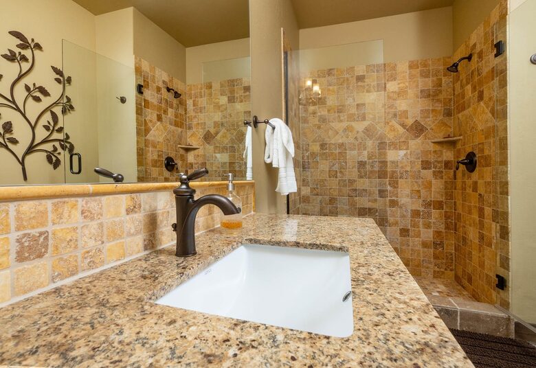 Caldera Springs Getaway - Bend, Oregon