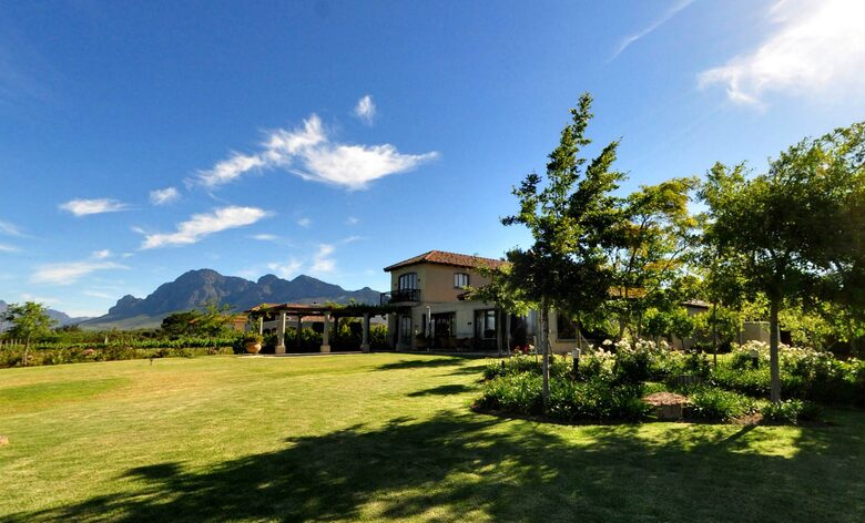 Cape Winelands Villa - Paarl, South Africa