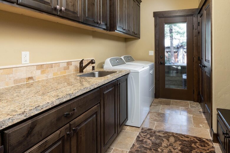 Caldera Springs Getaway - Bend, Oregon