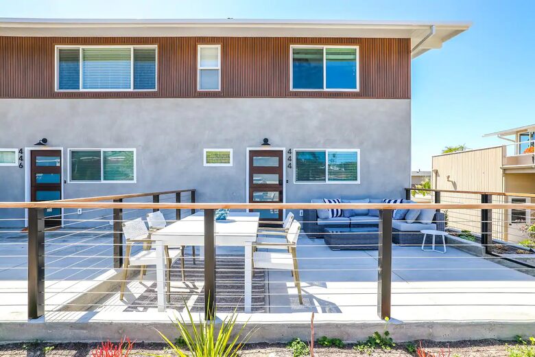 Modern Coastal Two Bedroom Retreat - Corona Del Mar, California