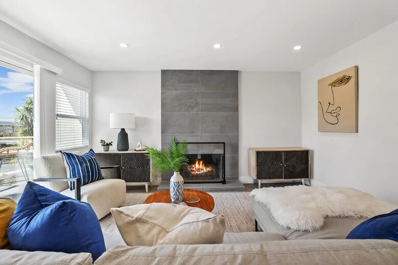 Modern Coastal Two Bedroom Retreat - Corona Del Mar, California