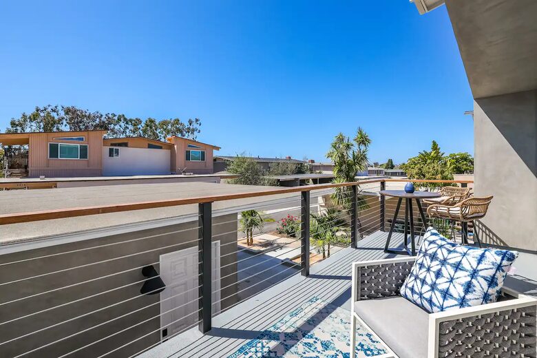 Modern Coastal Two Bedroom Retreat - Corona Del Mar, California