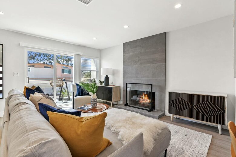 Modern Coastal Two Bedroom Retreat - Corona Del Mar, California