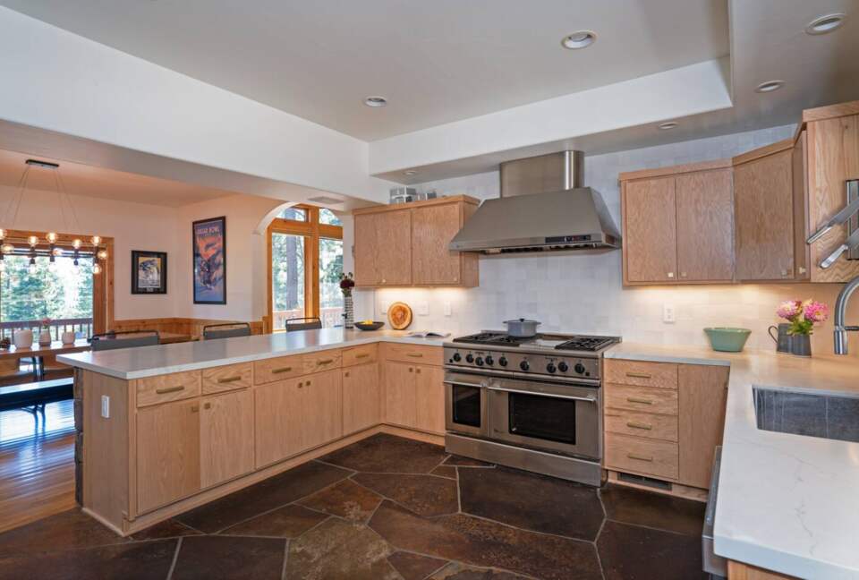 Tahoe Adventure Mountain Getaway - Truckee, California