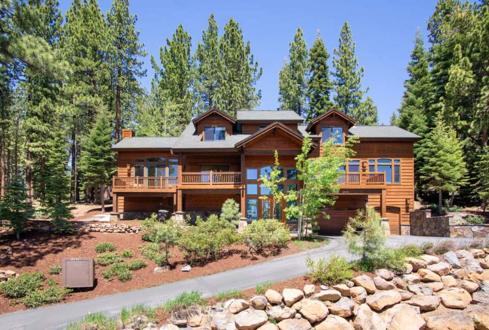 Tahoe Adventure Mountain Getaway - Truckee, California