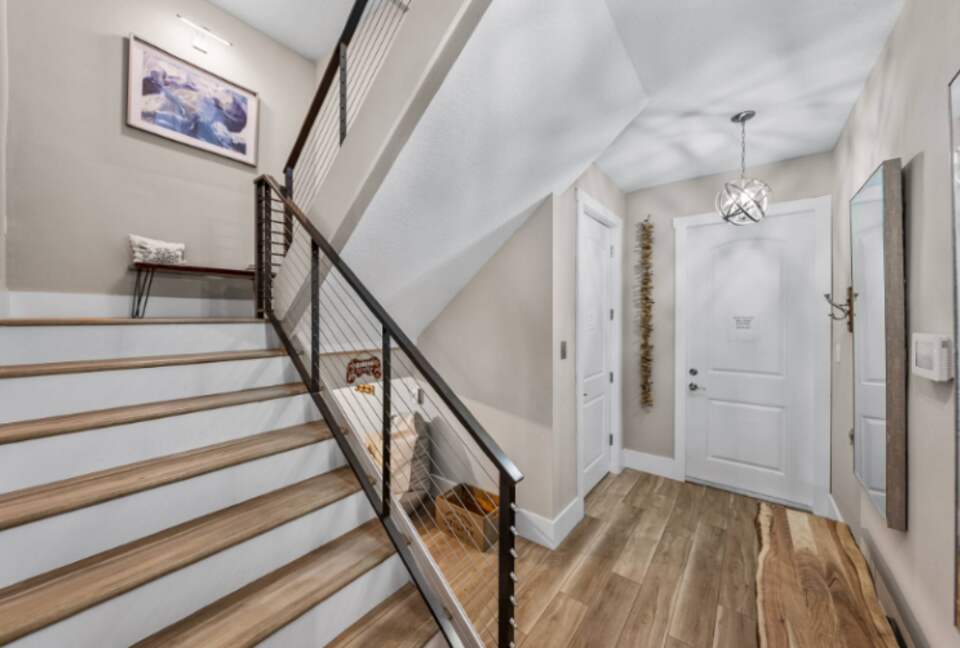 Luxury Coastal Home, Gulfport Waterfront District - Gulfport, Florida