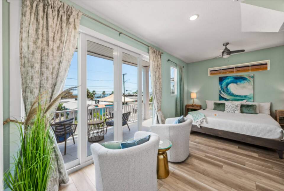 Luxury Coastal Home, Gulfport Waterfront District - Gulfport, Florida