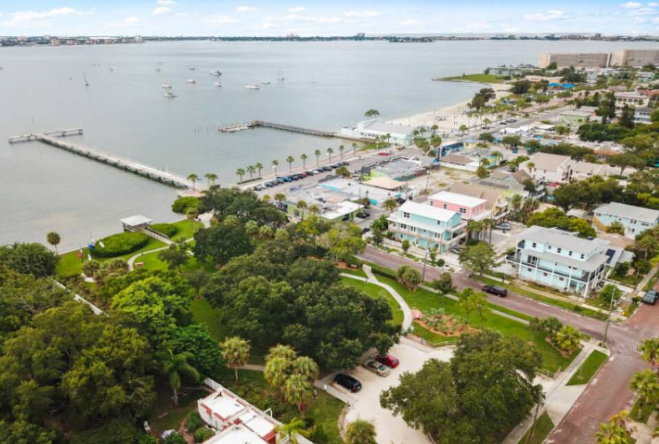 Luxury Coastal Home, Gulfport Waterfront District - Gulfport, Florida