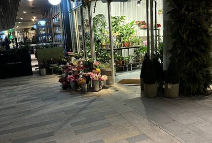 Moyses Stevens flowers