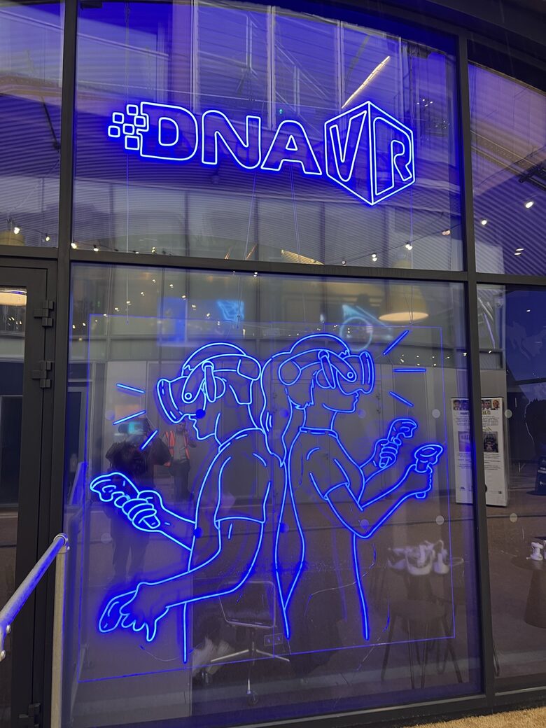 entertainment in 'the arches'