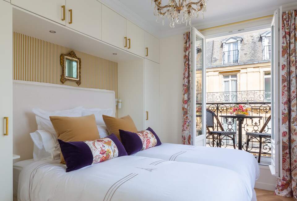 Fontaine de Mars - Paris, France