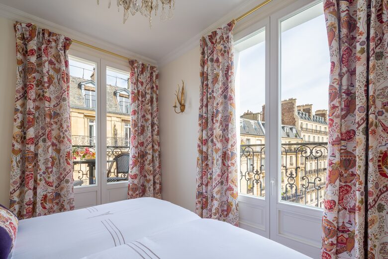 Fontaine de Mars - Paris, France