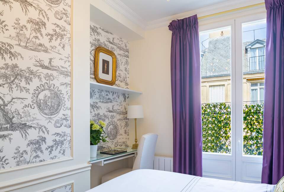 Fontaine de Mars - Paris, France