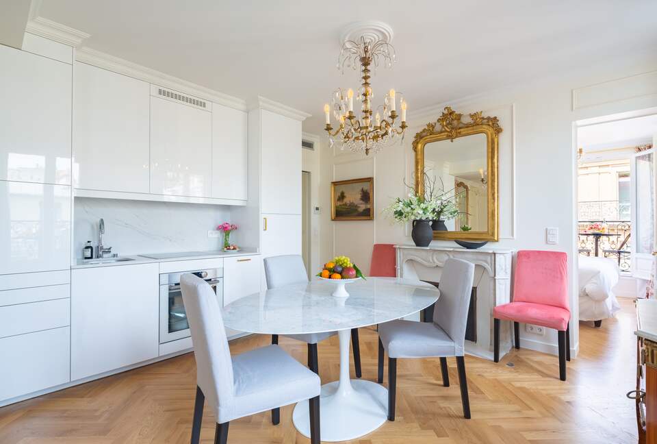 Fontaine de Mars - Paris, France