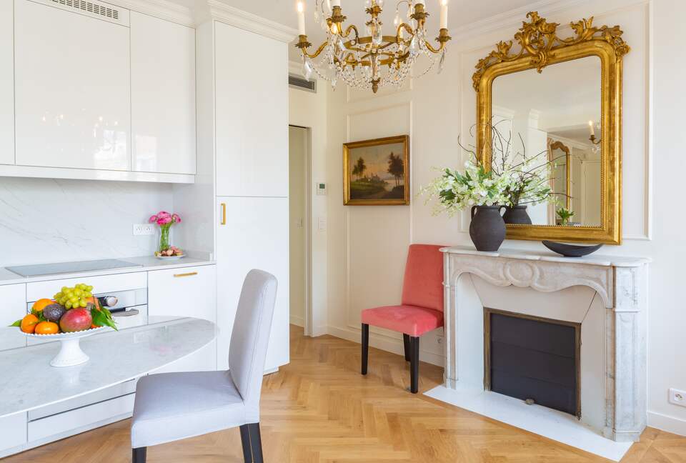 Fontaine de Mars - Paris, France