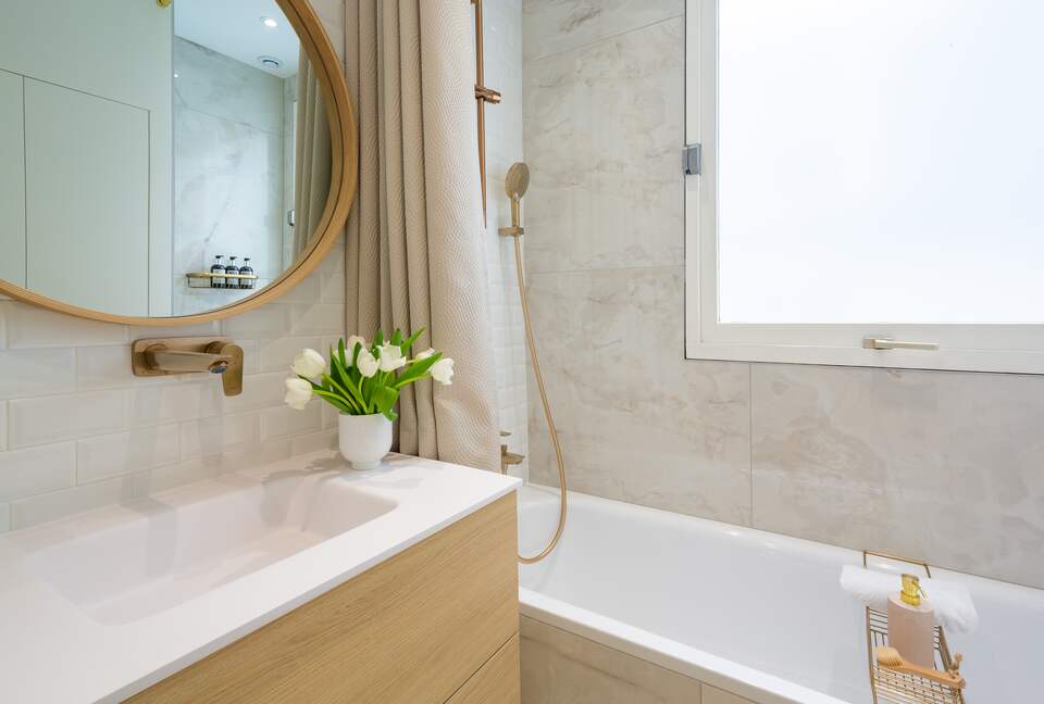 Fontaine de Mars - Paris, France