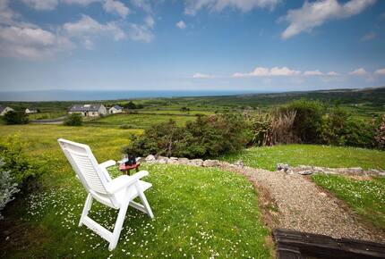 Fuschia Ocean Cottage - Doolin, Ireland