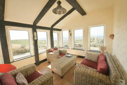 Fuschia Ocean Cottage - Doolin, Ireland