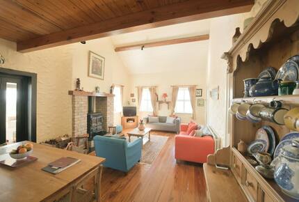 Fuschia Ocean Cottage - Doolin, Ireland