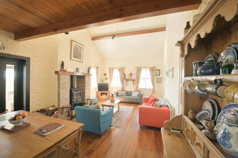 Fuschia Ocean Cottage - Doolin, Ireland