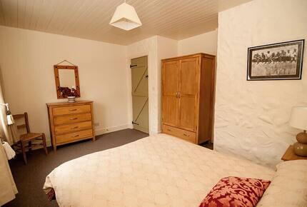 Fuschia Ocean Cottage - Doolin, Ireland