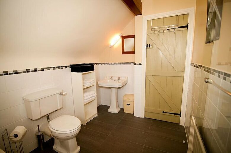 Fuschia Ocean Cottage - Doolin, Ireland