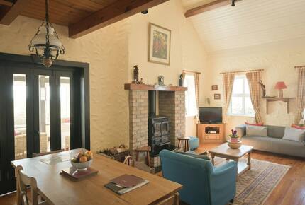 Fuschia Ocean Cottage - Doolin, Ireland