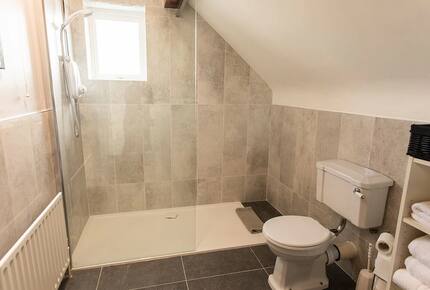 Fuschia Ocean Cottage - Doolin, Ireland