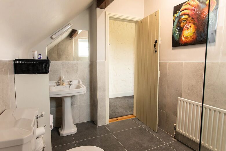 Fuschia Ocean Cottage - Doolin, Ireland