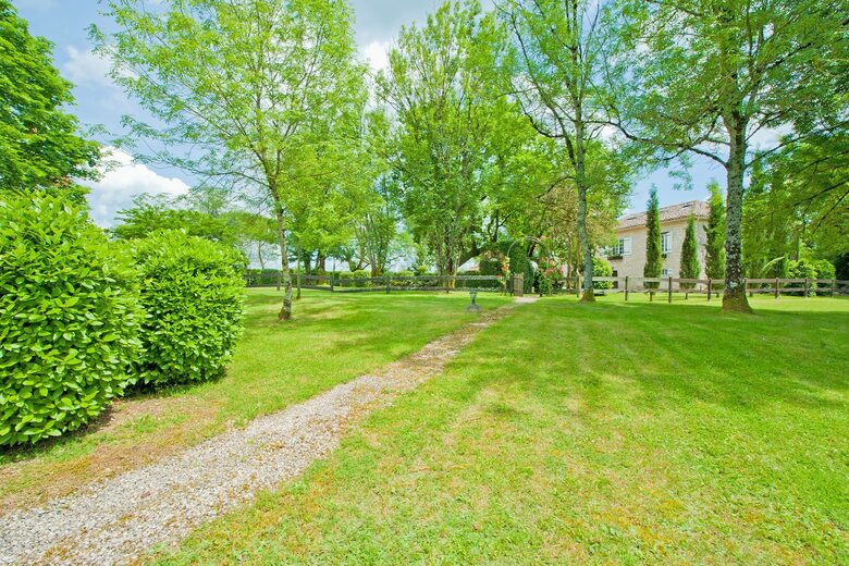 Les Clauzades Vieilles - Saux, France