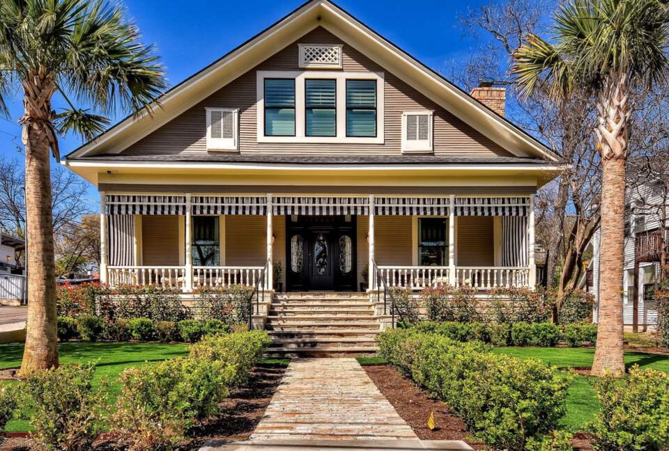 Immaculately Restored Historic Home in the Heart of Austin - Austin, Texas