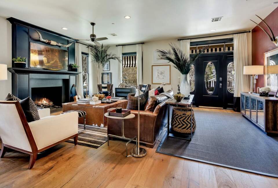 Immaculately Restored Historic Home in the Heart of Austin - Austin, Texas