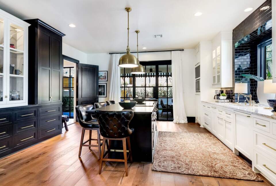 Immaculately Restored Historic Home in the Heart of Austin - Austin, Texas