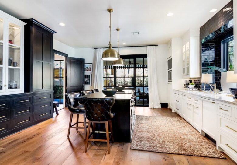 Immaculately Restored Historic Home in the Heart of Austin - Austin, Texas